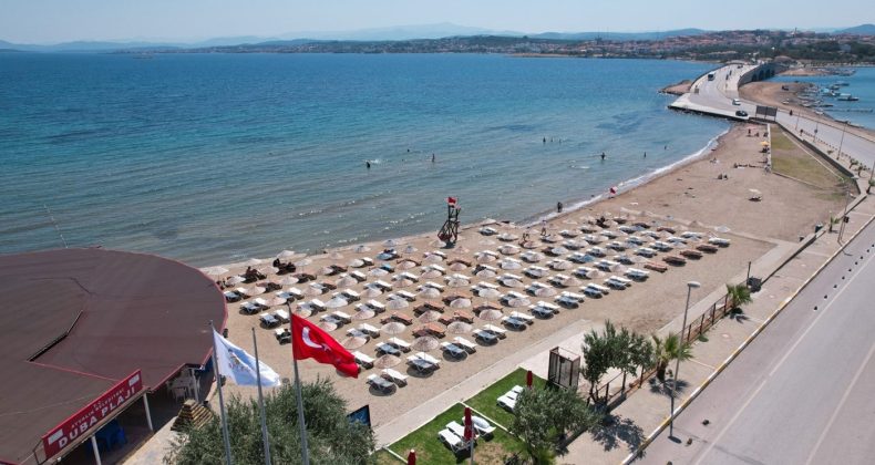Ayvalık’ta Yaz Kitapla Güzel: “Kitap Plajda!” Projesi Belediye Plajlarında Başlıyor