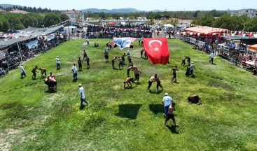Burhaniye’de ata sporu rüzgarı esti
