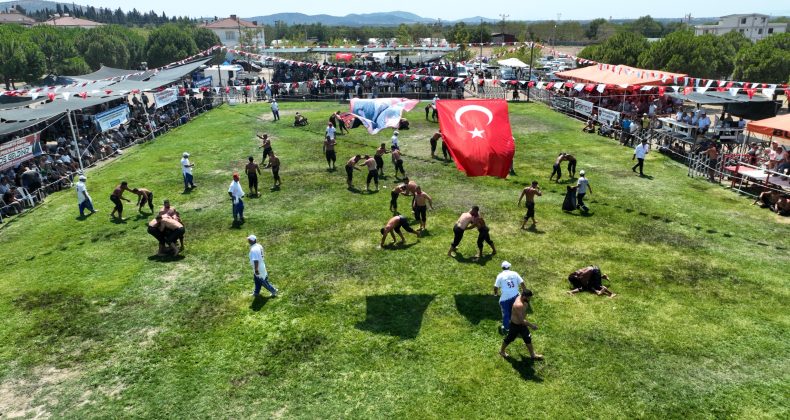 Burhaniye’de ata sporu rüzgarı esti