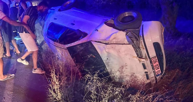 Burhaniye’de otomobil yoldan çıktı: 3 kişi kazayı hafif atlattı