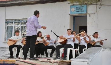 Tahtakuşlar bağlama kursu yıl sonu etkinliği coşkuyla tamamlandı