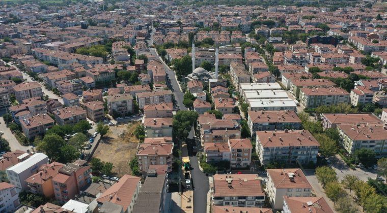 Başkan Akın, vatandaşın yol çilesini bitiriyor