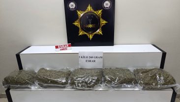 Edremit’te 5 kilo esrar ele geçirildi: