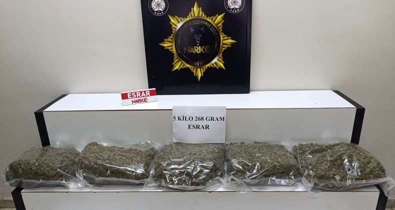 Edremit’te 5 kilo esrar ele geçirildi: