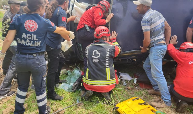 Havran ilçesinde sıkışmalı trafik kazası: 1 yaralı