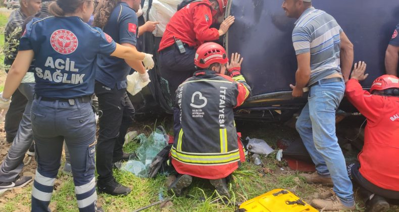 Havran ilçesinde sıkışmalı trafik kazası: 1 yaralı