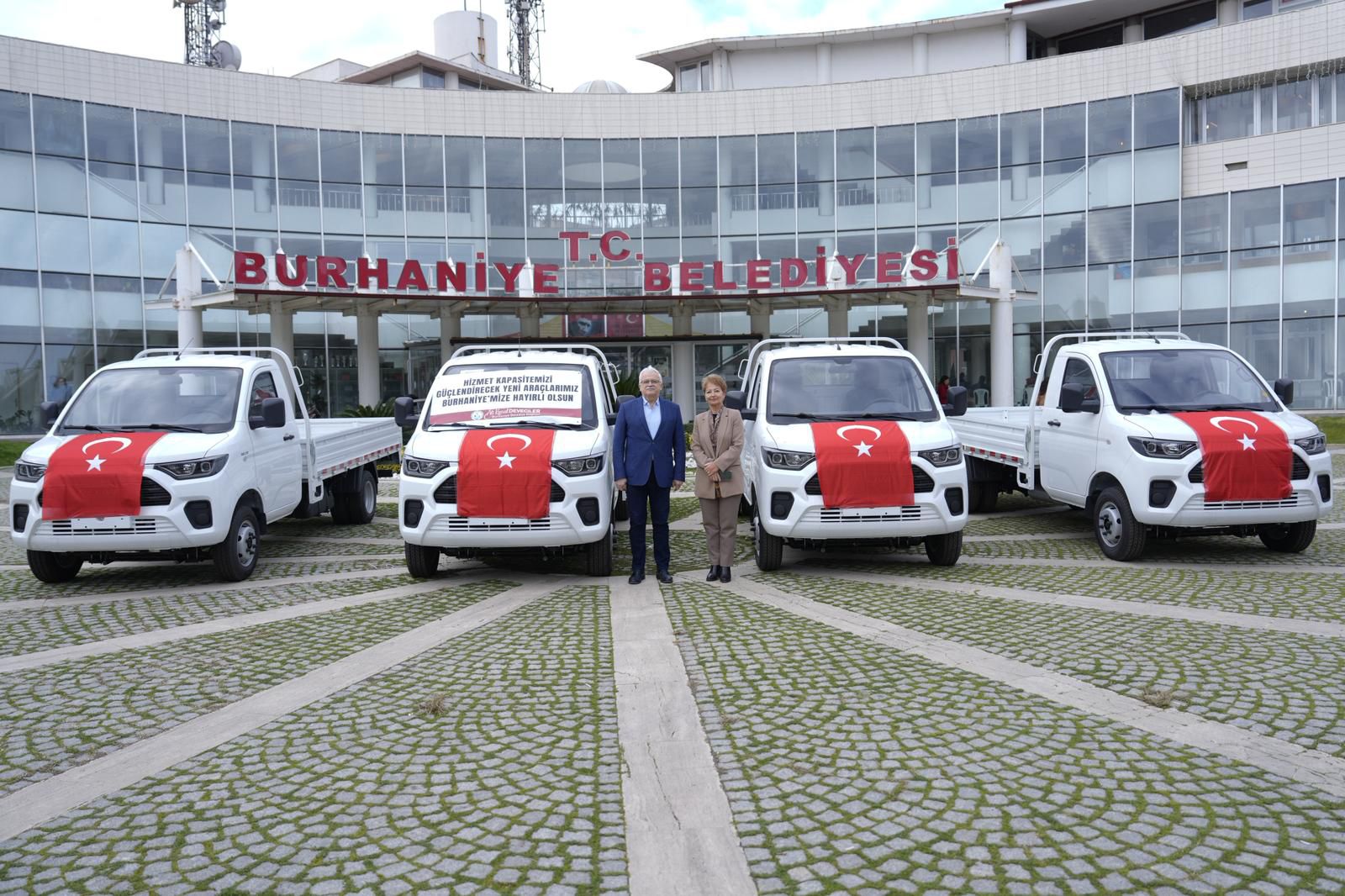 Burhaniey Belediyesi araç filosunu güçlendiriyor