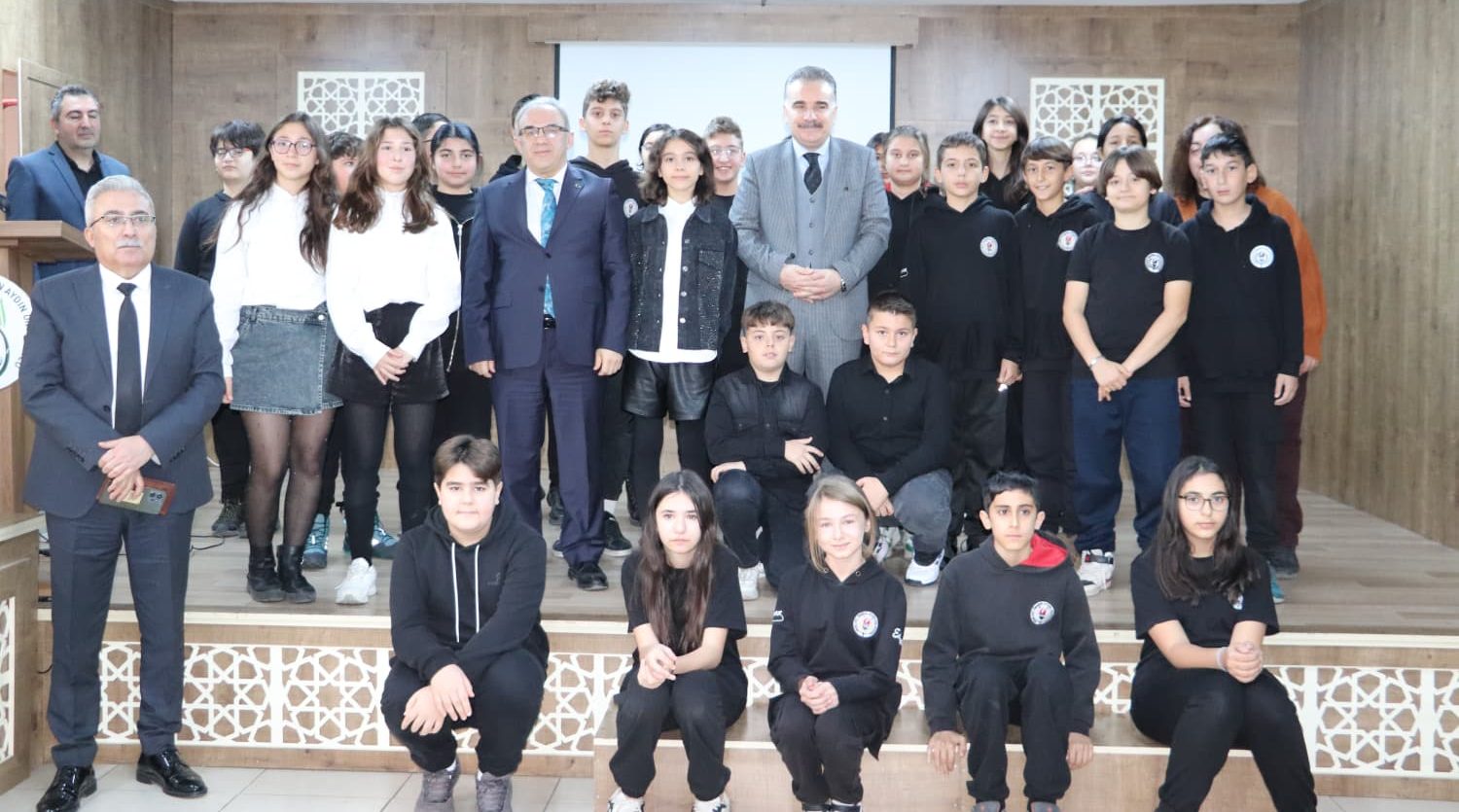 Mehmet Akif Ersoy, Edremit’te düzenlenen programla anıldı