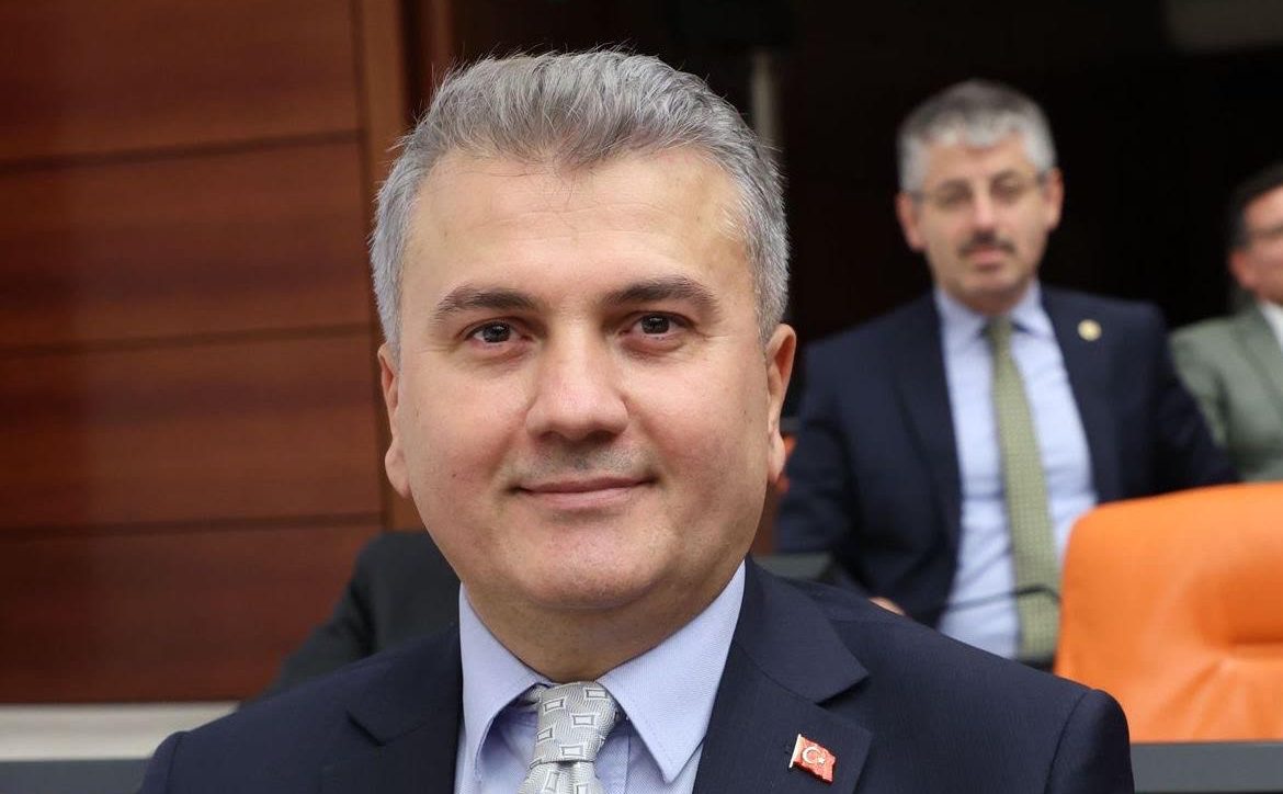 Milletvekili Mustafa Canbey’den Yeni Yıl Mesajı: 