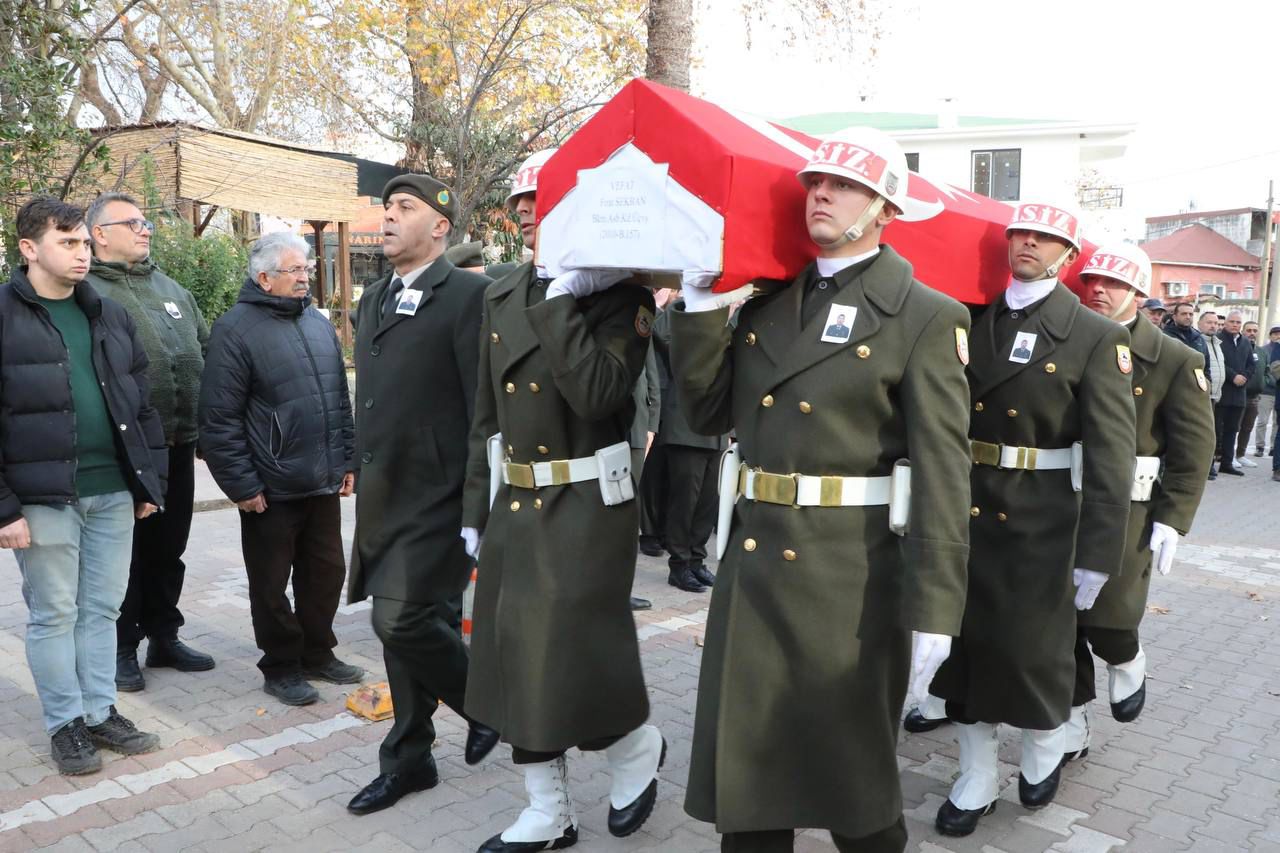 Astsubay Fırat Sekban son yolculuğuna uğurlandı