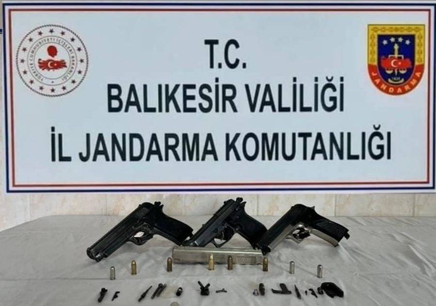 Balıkesir’de jandarmadan uyuşturucu operasyonu: 23 şüpheli yakalandı