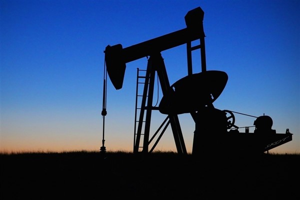 ABD-İran görüşmesi öncesi petrol fiyatları yüzde 1,4 düştü