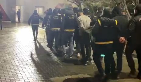 Edremit’te silahlı cinayette 6 şüpheli tutuklandı