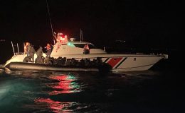 Sürüklenen 39 düzensiz göçmen kurtarıldı