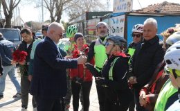 Kadınlar için pedal çevirdiler