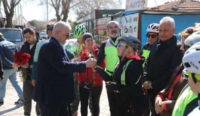 Kadınlar için pedal çevirdiler