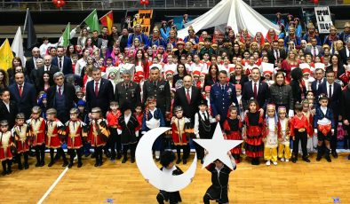 23 Nisan coşkuyla kutlandı