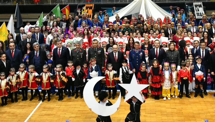 23 Nisan coşkuyla kutlandı