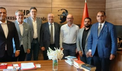 CHP bayramlaşma programında bir araya geldi