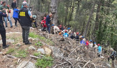 Sarp kayalıklardan acı tahliye