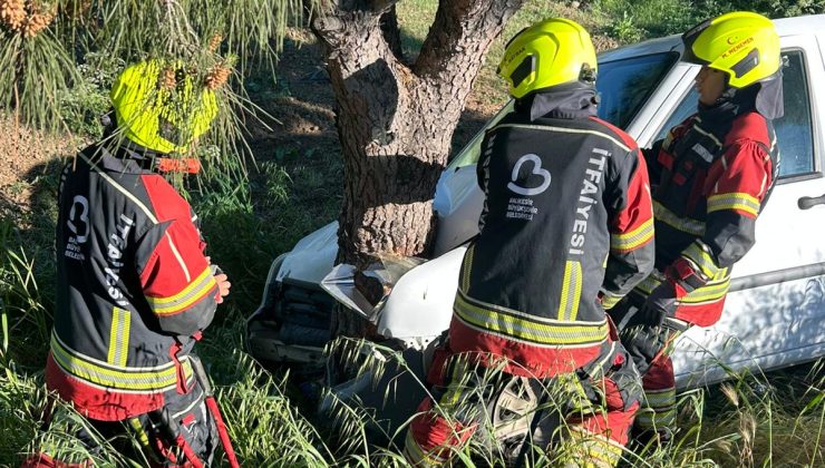 Burhaniye’de otomobil köprü yanında savruldu
