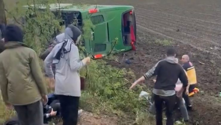 Yolcu otobüsü tarlaya devrildi, çok sayıda yaralı var