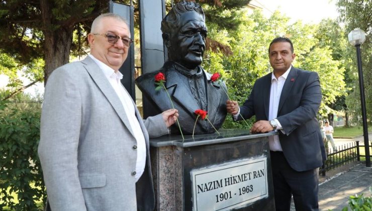 Edremit’te Nazım Hikmet anıldı