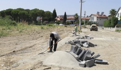 Burhaniye Belediyesi Fen İşleri Ekipleri çalışmalarını sürdürüyor
