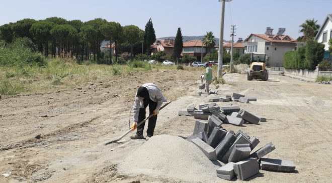 Burhaniye Belediyesi Fen İşleri Ekipleri çalışmalarını sürdürüyor