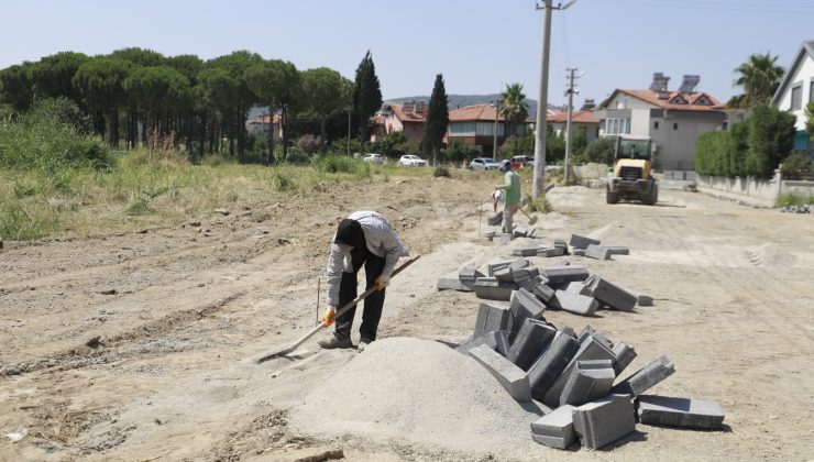 Burhaniye Belediyesi Fen İşleri Ekipleri çalışmalarını sürdürüyor