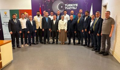 Edremit Ticaret Odası heyetinden, AK Parti Genel Merkezi’ne ziyaret