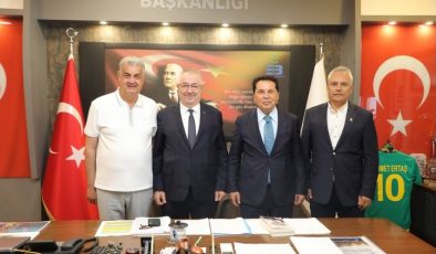 Esenyurt Belediye Başkanı Prof. Dr. Ahmet Özer’den Başkan Mehmet Ertaş’a ziyaret