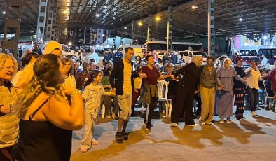 Ayvalık’ta 34 yıllık gelenek yine coşkuyla noktalandı
