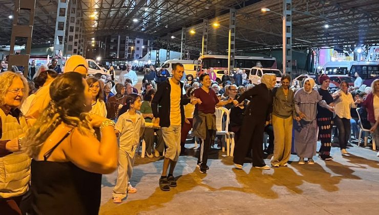 Ayvalık’ta 34 yıllık gelenek yine coşkuyla noktalandı