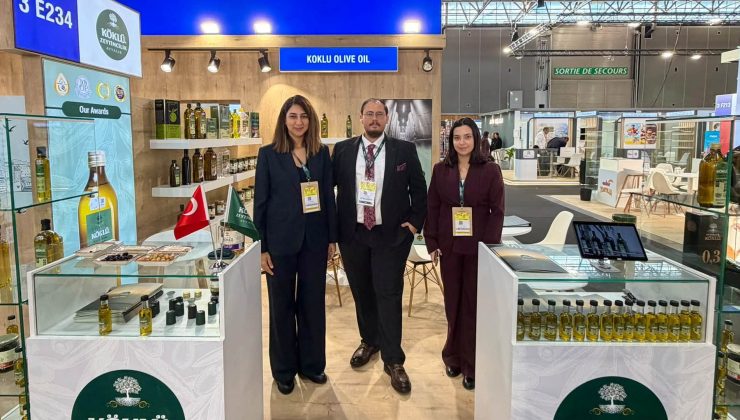 Ayvalıklı zeytinyağı üreticisi SIAL Paris’te Türk zeytinyağını tanıttı