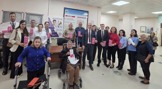 Edremit Devlet Hastanesi’nde Hasta Hakları Günü kapsamında bilgilendirme etkinliği