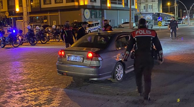 Edremit’te 39 aranan şahıs yakalandı